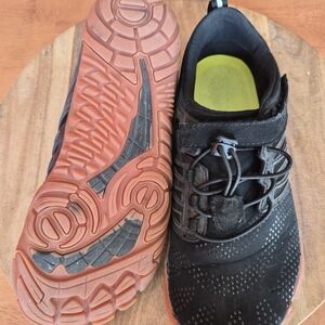 Black Athletic "Barefoot" Sneakers